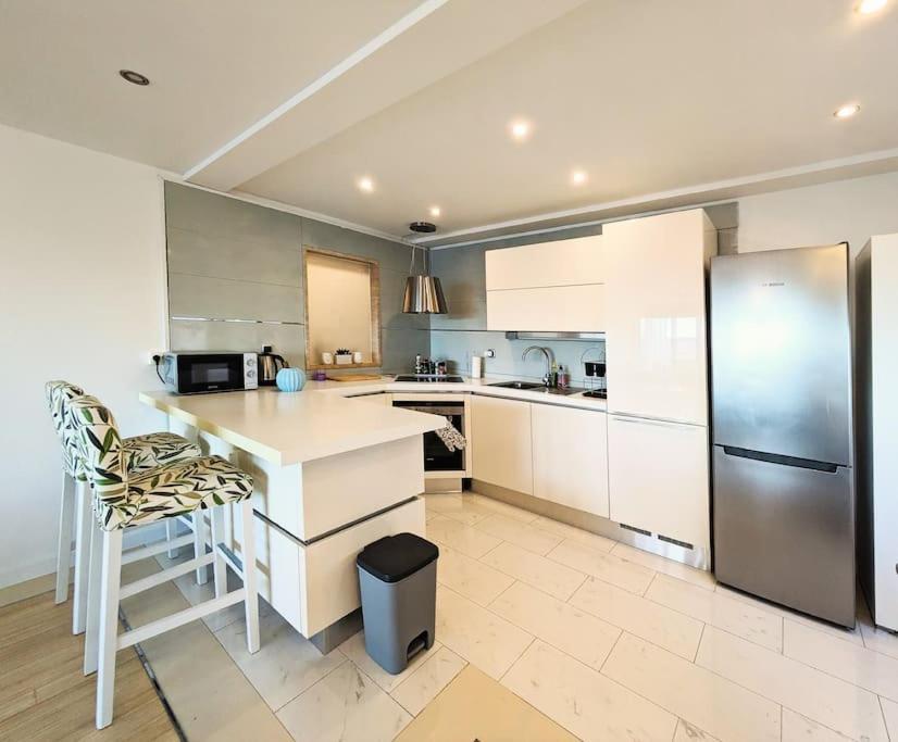 Appartement Seaside Bliss In *